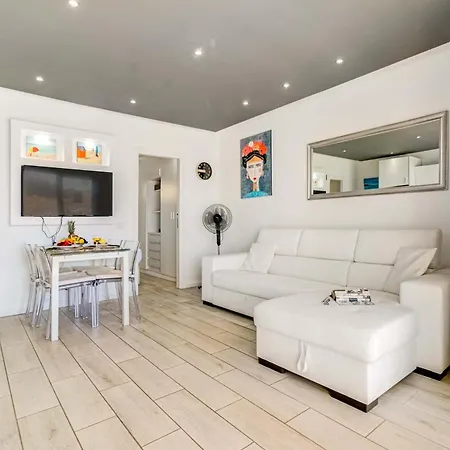 Cosy Mareverde Free Wifi Apartment *